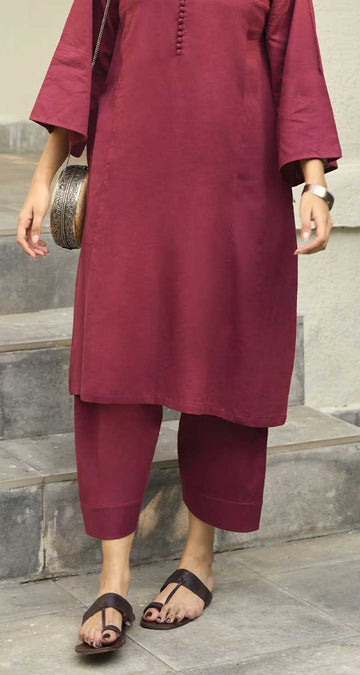 Lip Tint Pants in Burgundy