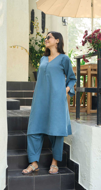Lip Tint Kurta in Blue