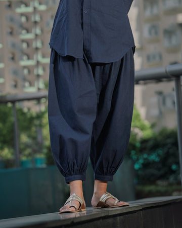 Slow Life Pants in Navy Blue