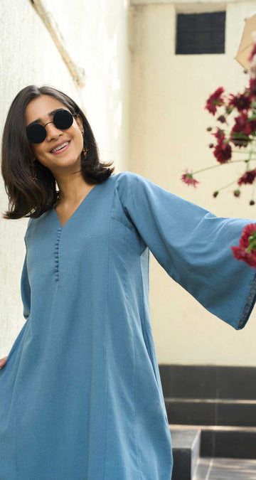 Lip Tint Kurta in Blue