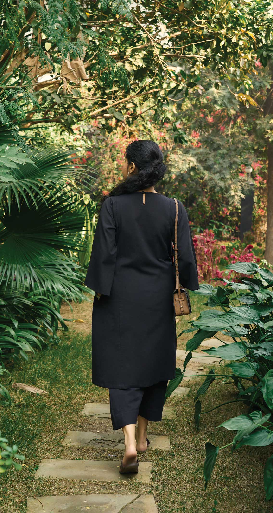 Lip Tint Kurta in Black