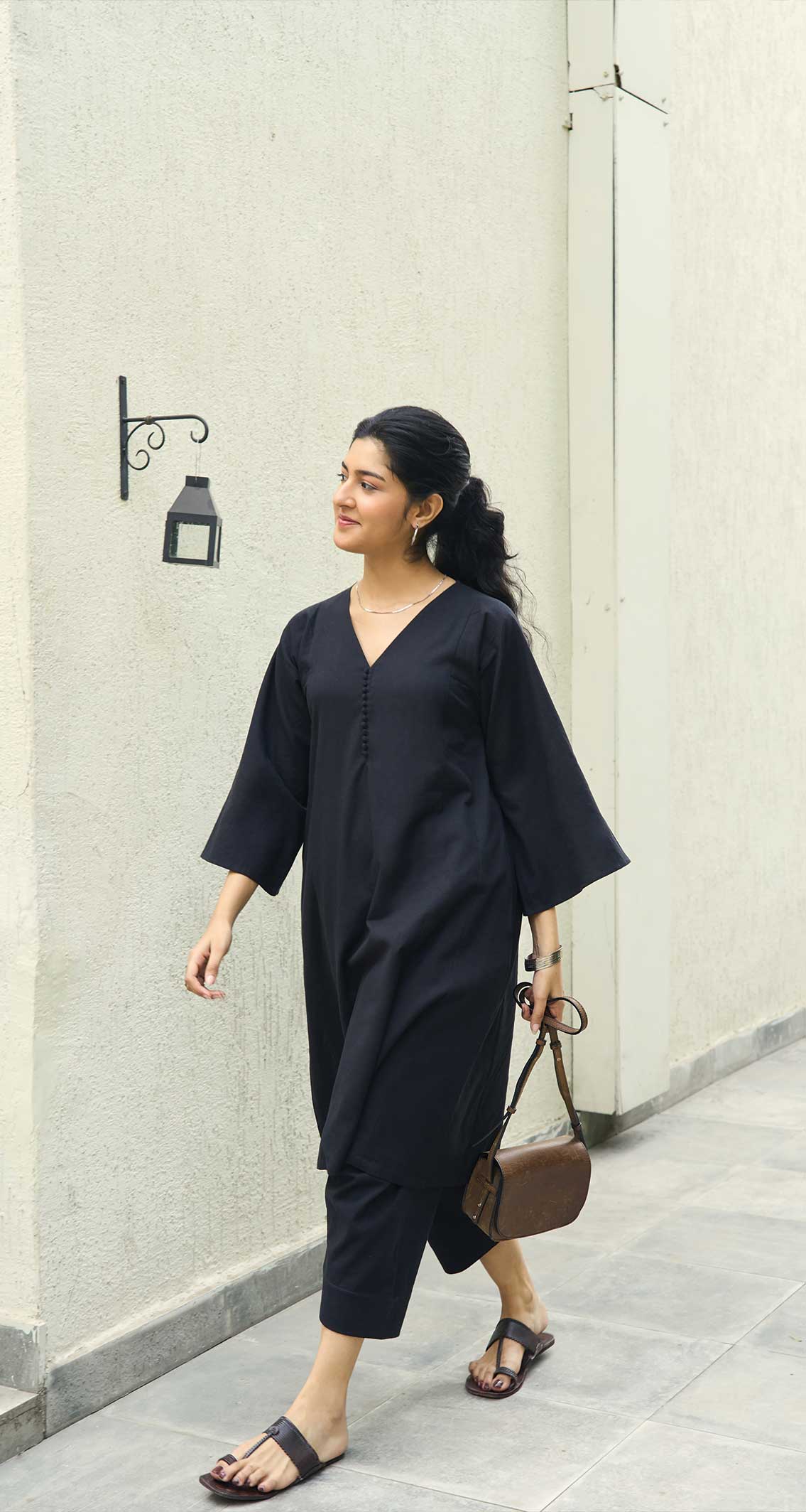 Lip Tint Kurta in Black
