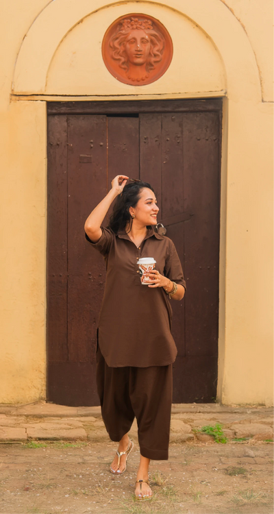 Beach Walk Pants in Brown