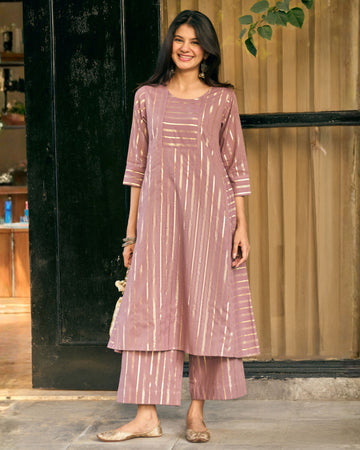 Kaju Katli Kurta Set in Deep Lilac