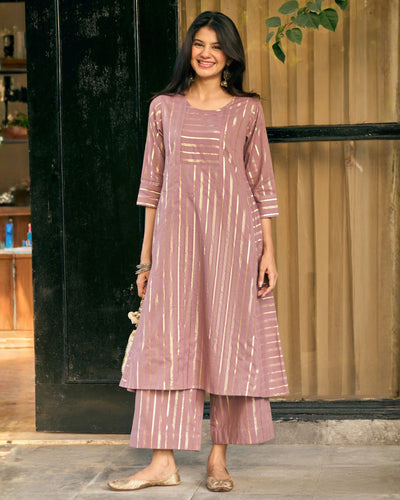 Kaju Katli Kurta Set in Deep Lilac