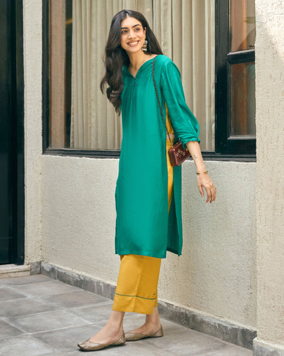 Lifafa Long Kurta Set in Emerald Green