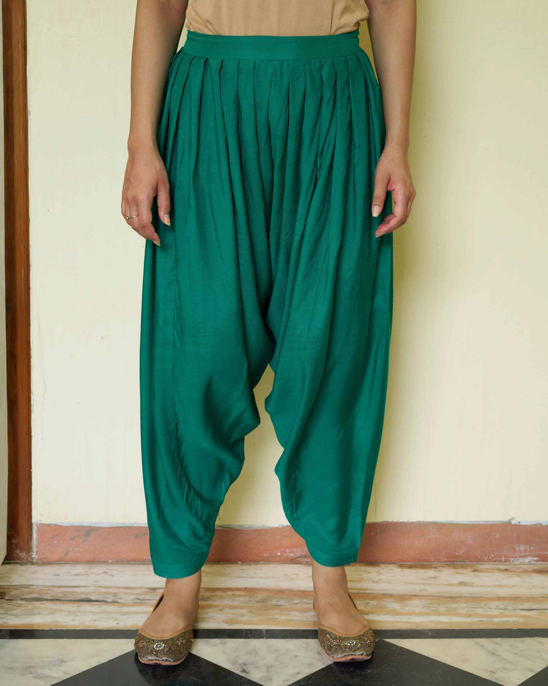 Lifafa Pants in Emerald Green