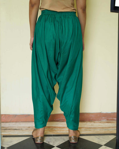 Lifafa Pants in Emerald Green