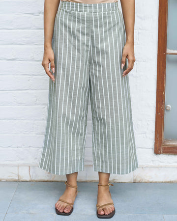 Playlist Pants in Unplugged Green