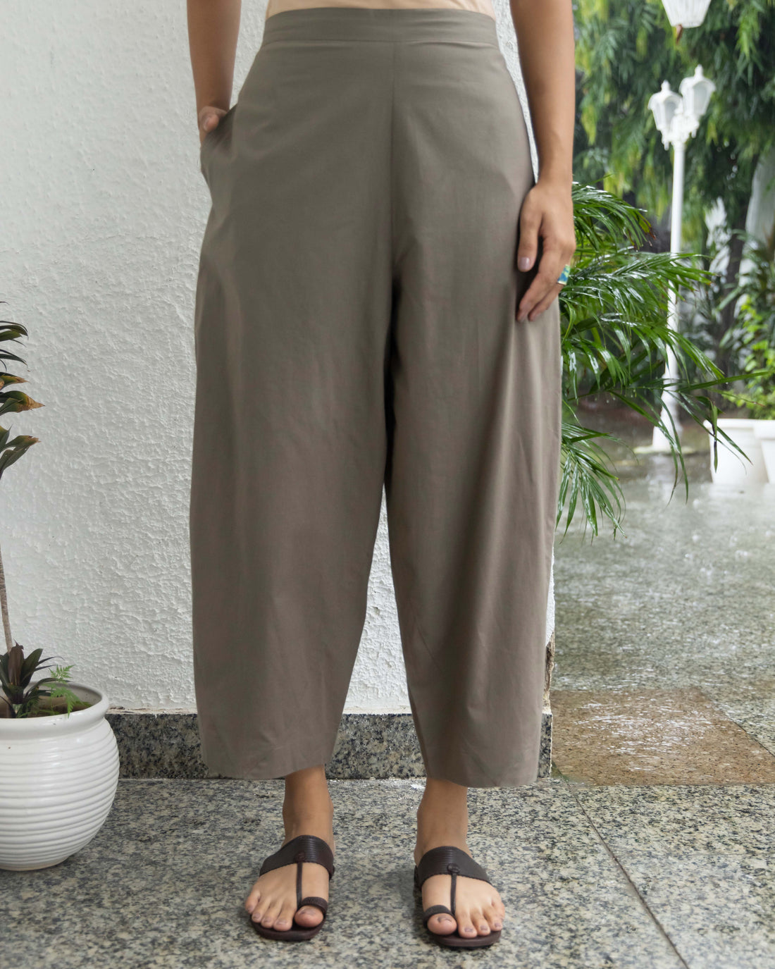 Sticky Note Pants in Olive